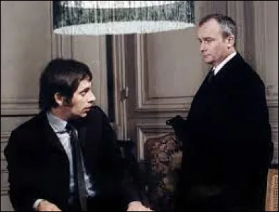 Il est l'inspecteur Faverin et cherche à venger la mort de son ami et collègue (Bernard Fresson) abattu alors qu'il enquêtait sur une affaire de drogue : de quel film s'agit-il ?