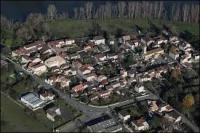 Commune de Nouvelle-Aquitaine, dans l'arrondissement de Nérac, Saint-Laurent se situe dans le département ...