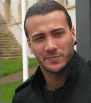 Quel personnage est intrprt par Merwan Rim ?