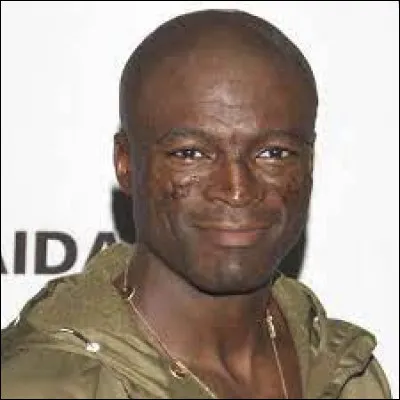 Quel chanteur interprète le tube "Crazy" ?