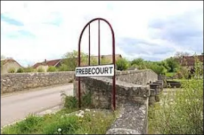 Nous sommes dans le Grand-Est, à l'entrée de Frebécourt. Village de l'aire d'attraction Néocastrienne, traversé par la Meuse et la Saônelle, il se situe dans le département ...
