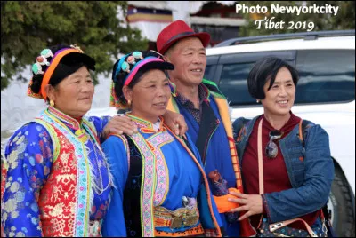 Quelle est cette ethnie traditionnelle qui représente 92% de la population du Tibet dont la plupart sont bouddhistes ?