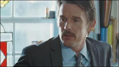 Dans quel film Ethan Hawke est-il un homme s'occupant très peu de ses enfants ?
