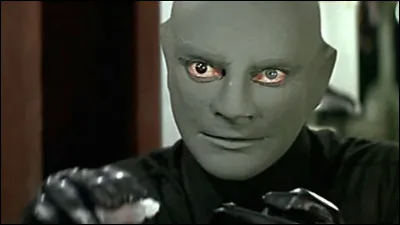 Dans le film "Maison de retraite" et dans la série "À l'intérieur", nous voyons...