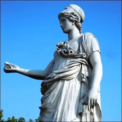 Quelle déesse romaine est assimilée à Athéna ?