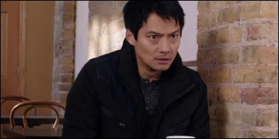 Quel métier exerce Sheldon Jin ?