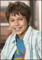 Qui sont les fr&egrave;res d'Alex ?