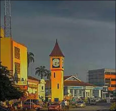 Cette ville africaine, située dans l'actuel Ghana a été fondée vers 1700 par le roi Osei Tutu comme capitale de l'Empire Ashanti :