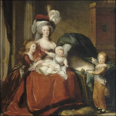 Voici Marie Antoinette et ses enfants, qui posent pour l'artiste :