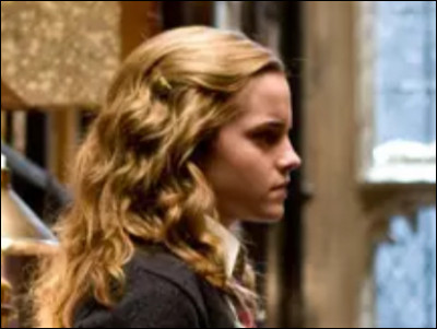 Dans lequel de ces films voit-on Hermione ainsi ?