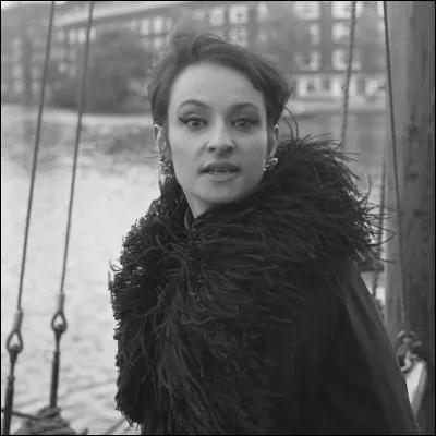 Quelle ville française Barbara met-elle à l'honneur dans l'une de ses chansons ?