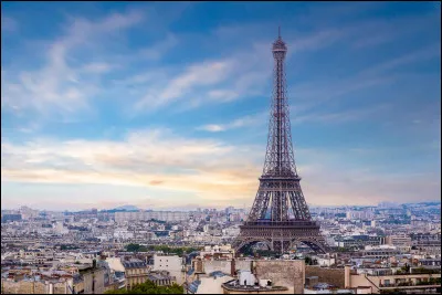 Quelle est cette commune, la plus peupl&eacute;e des villes fran&ccedil;aises, capitale de la France ?