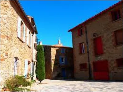 Je vous propose de partir en Occitanie, à Sainte-Colombe-de-la-Commanderie. Village de l'aire d'attraction Perpignanaise, il se situe dans le département ...