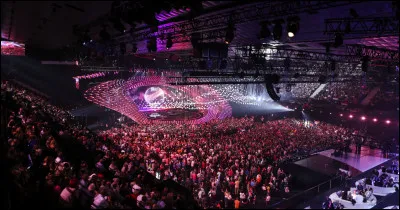 En 2015 l'Eurovision fait participer pour la première fois un pays ne faisant partie ni de l'Europe, ni de l'Asie de l'Ouest, ni de l'Afrique du Nord mais d'un autre horizon. Ce pays est :