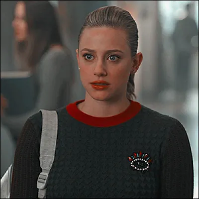 De qui Betty était-elle amoureuse au début de la série ?