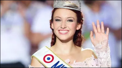 Quelle région représentait Delphine Wespiser lorsqu'elle a été élue Miss France 2012 ?