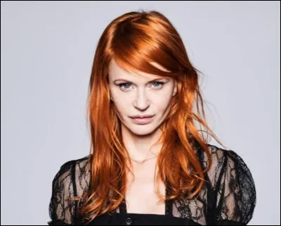 En duo avec quel chanteur Axelle Red a-t-elle enregistré "Manhattan-Kaboul" ?