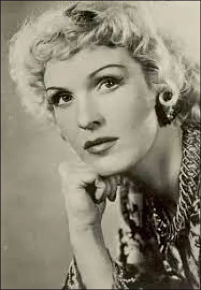 Quel est le nom de cette lady ?