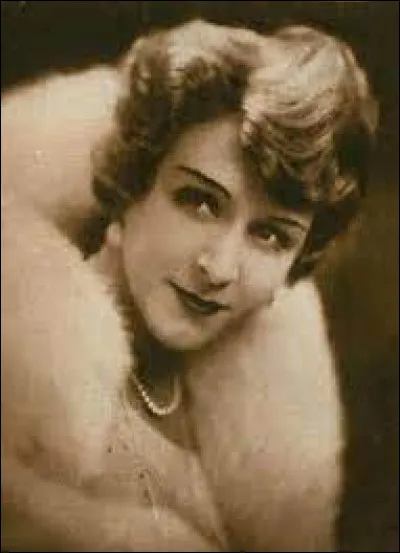 Quel est le nom de cette lady ?