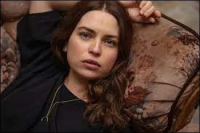 Quel est le nom de cette actrice ?