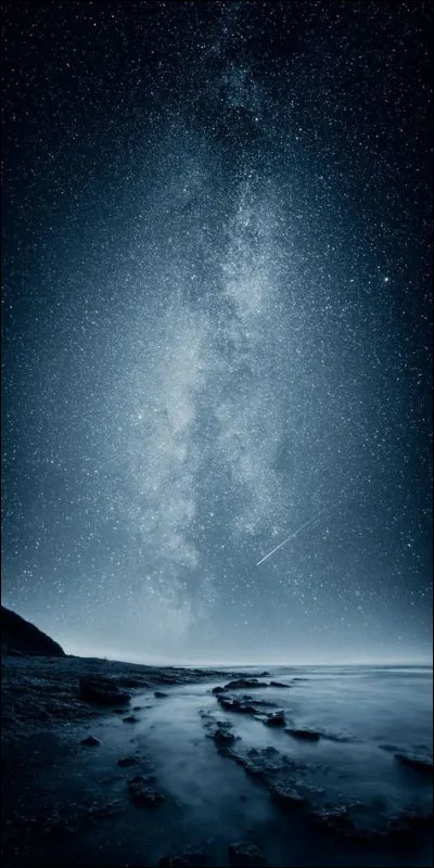 Combien de satellites principaux lui connaît-on ?