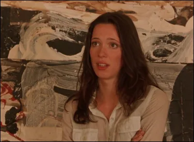 Dans quel film Rebecca Hall est-elle séduite par le même homme qu'une de ses amies ?