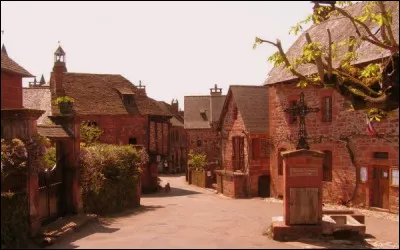 On peut y visiter le village de Collonges-la-Rouge :
