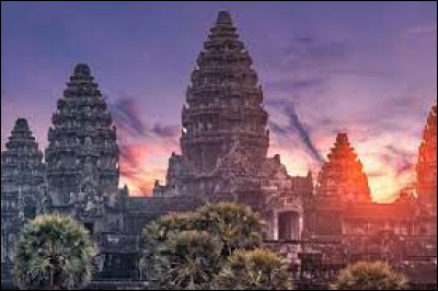 Le temple d'Angkor Vat est un lieu incontournable de mon pays.