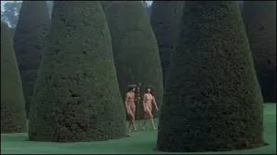 "Les Contes de Canterbury", inspiré des Contes de Canterbury de Geoffrey Chaucer, est un film d'un réalisateur italien :