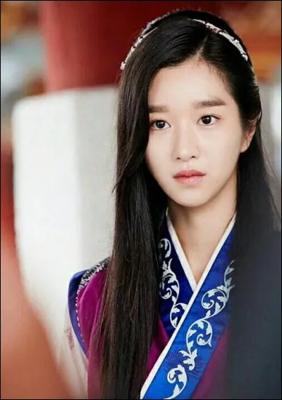 Quel est le nom de son frère dans "Hwarang" ?