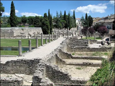 On peut y visiter les ruines antiques de Vaison-la-Romaine :