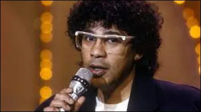 Quelle est la particularité de la chanson "Rockollection" de Laurent Woulzy ?