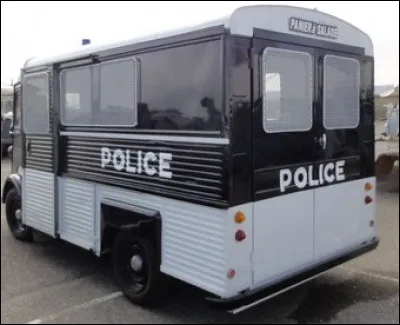 Panier à salade par excellence, quel est ce fourgon de la police urbaine des années 70 ?