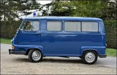 Dans sa livrée bleue, c'est le modèle récurent de la gendarmerie des années 70-80. Quel est ce fourgon ?