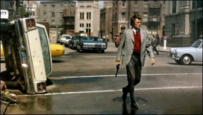 "L'inspecteur Harry", avec Clint Eastwood dans le r&ocirc;le de l'inspecteur Harry Callahan, est un film r&eacute;alis&eacute; par ...