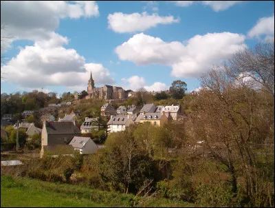 Lannion est, avec 20 000 habitants, la deuxième ville du département :
