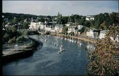 Ploërmel et Hennebont sont des villes du département :