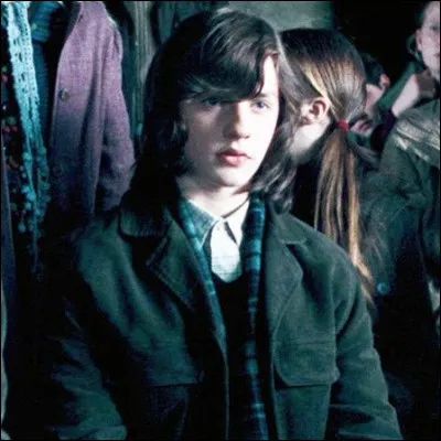 Qui est cet élève, peu présent dans les films et les livres ?