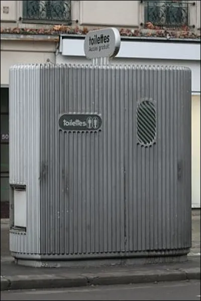 Étendue d'eau dans le Midi, c'est l'...