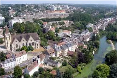 Vierzon est avec 25 000 habitants, la deuxi&egrave;me ville du d&eacute;partement :