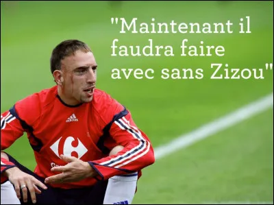 Sorte de viole à trois cordes et à archet, utilisée par les ménestrels !
