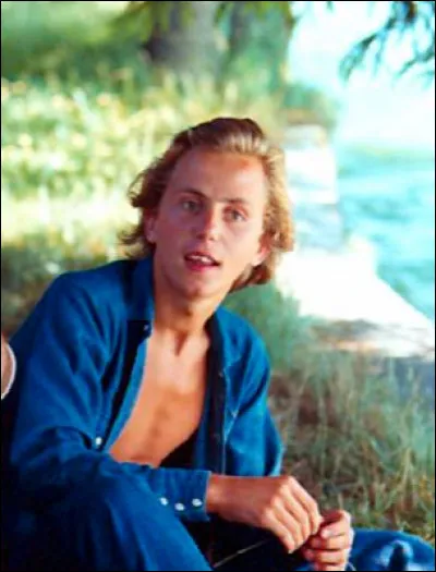 Dans quel film Fabrice Luchini est-il le petit-ami d'une fille dont est obsédé un homme de 35 ans ?