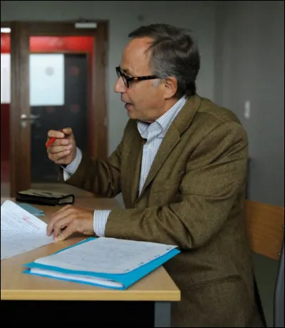 Dans quel film Fabrice Luchini est-il un professeur de français qui va donner des conseils d'écriture à un élève passionné ?