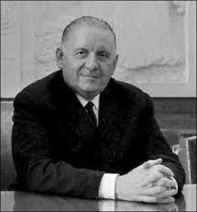 En quelle ann&eacute;e Alain Poher est-il devenu s&eacute;nateur ?