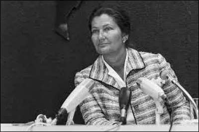 En quelle année Simone Veil est-elle devenue la première présidente du Parlement européen ?