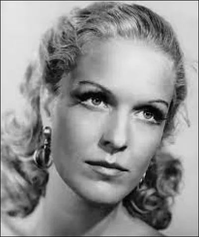 Quel est le nom de cette lady ?