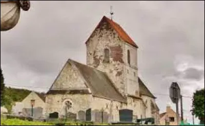 Vous avez sur cette image l'&eacute;glise Saint-Barth&eacute;l&eacute;my, &agrave; Clerques, avant le passage de la temp&ecirc;te Eunice de f&eacute;vrier 2022. Village des Hauts-de-France, dans l'arrondissement de Saint-Omer, il se situe dans le d&eacute;partement ...