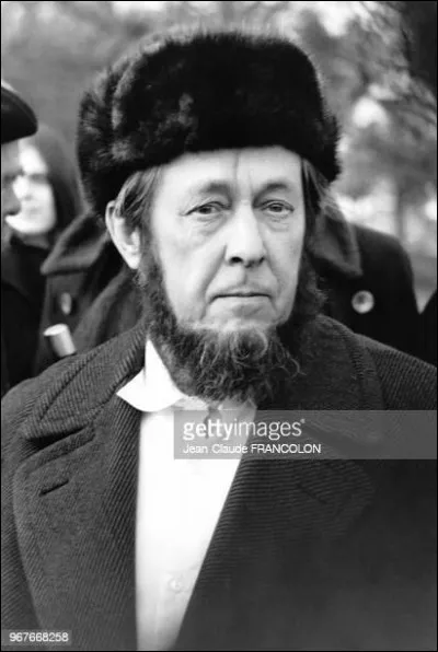 Le régime stalinien a parfaitement caché cette atrocité. 
L'Holodomor est admis quarante ans après, plus l'ouverture de quelques archives soviétiques en 1991 (après la chute de l'URSS) et suite...