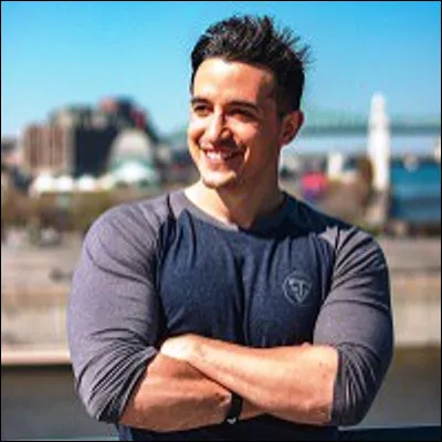 Quelle activit&eacute; a fait conna&icirc;tre Thibaud Delapart ?