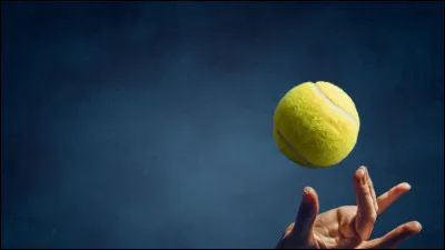 Avec quelle matière la balle de tennis est-elle faite ?